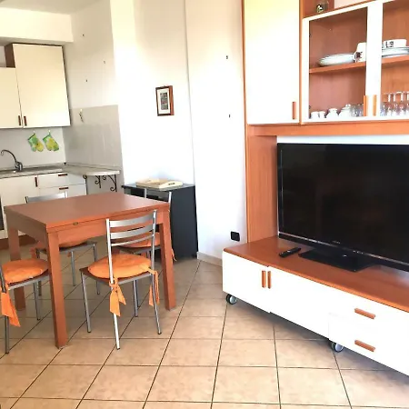 Torri Di Colombo Apartment